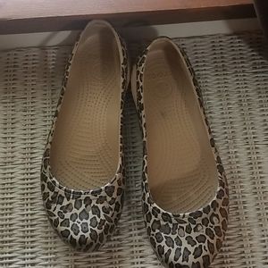 Leopard crocs